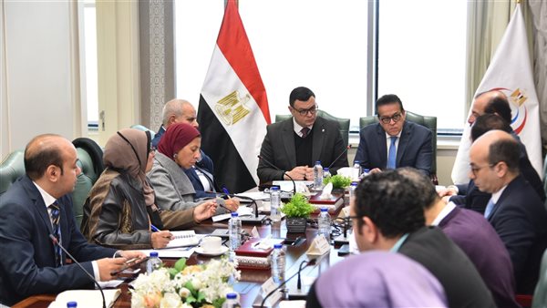 وزيري الصحة والإسكان