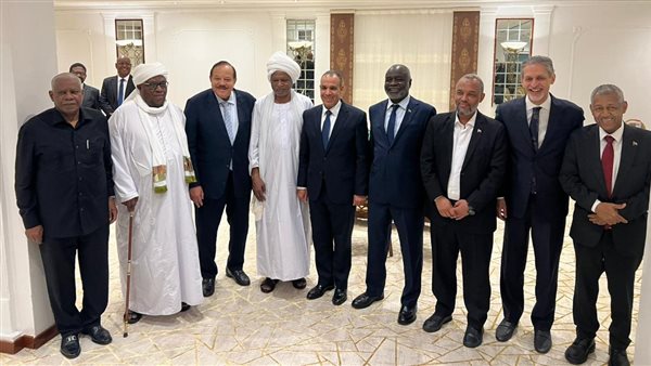 وزير الخارجية والهجرة