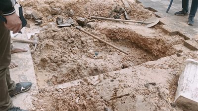 الانتهاء من إصلاح كسر ماسورة مياه بشارع النبي دانيال في الإسكندرية