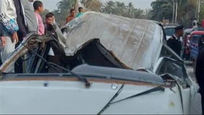 لحظات خروج جثامين 6 ضحايا في حادث ميكروباص ملوي بالمنيا | بث مباشر