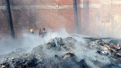 انتداب المعمل الجنائي لفحص أسباب حريق شب في عقار بالقليوبية 