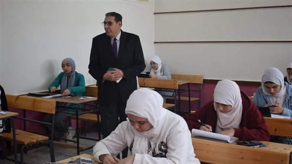 عادل عتلم وكيل وزارة