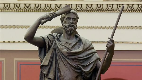 ما العلاقة بين المؤرخين