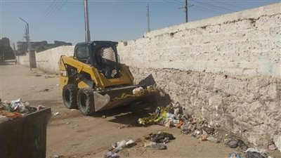 رفع 70 طنا من مخلفات القمامة بمدينة جهينة في سوهاج