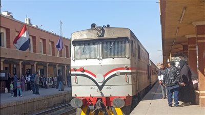 السكة الحديد تقرر تعديل مواعيد القطارات على خط القنطرة شرق - بئر العبد والعكس