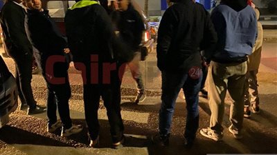 والد راوية المتهمة بالتعدي على زميلتها بمدرسة التجمع بعد إخلاء سبيلها وشقيقتها: ربنا نصرنا ومسامحين في حقنا