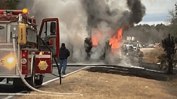 انفجار شاحنة وقود