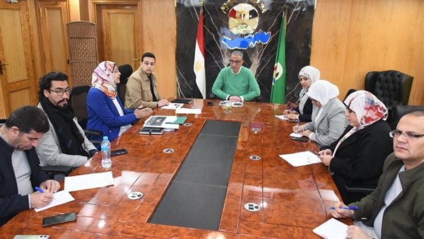 محافظ الفيوم خلال