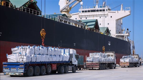 ميناء دمياط