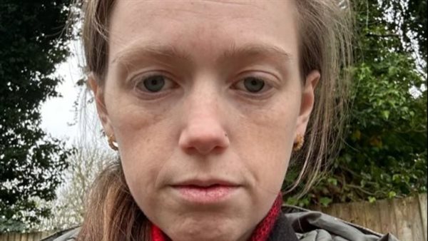 بريطانية تعاني من