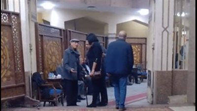 محمد بكر شيخ المصورين السينمائيين يستقبل واجب العزاء في زوجته بمسجد الحامدية الشاذلية| بث مباشر 