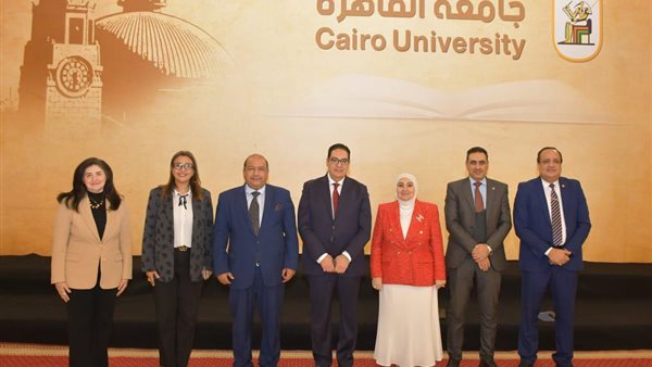 رئيس جامعة القاهرة