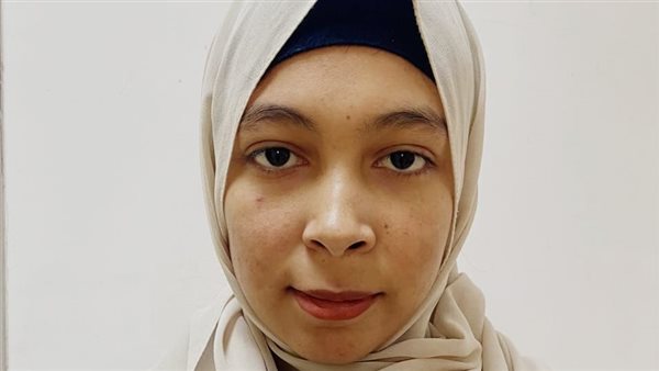 الطالبة هاجر فايز