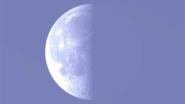 القمر - أرشيفية 