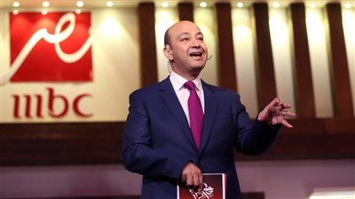 عمرو أديب لكمسري قطار المنصورة: مش من حقك تمسح بالناس الأرض (صورة)