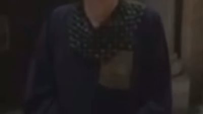 ياسين التهامي يعلق على شائعة وفاته من أمام مسجد الحسين (فيديو)