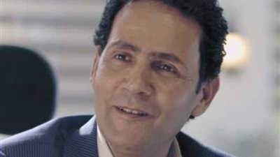 شريف حلمي يكشف آخر التطورات الصحية لنجله بعد تعرضه لحادث سير