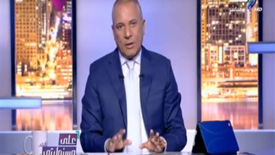 أحمد موسى: “فين الباشا المسئول اللي وافق على بناء 360 برجًا مخالفًا على النيل؟” (فيديو)