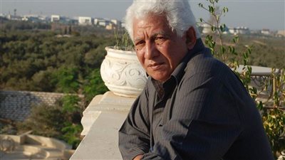 محمد إسماعيل عبد الحافظ: “أبويا كان متمسك بأصله الفلاحي.. وقابل مبارك بالجلابية” (فيديو)