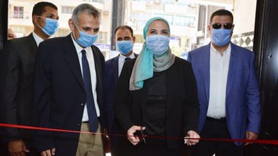 وزيرة التضامن تفتتح فرع الشهيد أحمد منسي بمقر جمعية رسالة بالدقي (صور)