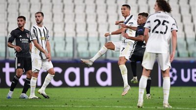 بعد فشل صفقة سواريز.. يوفنتوس يقترب من التعاقد مع دزيكو