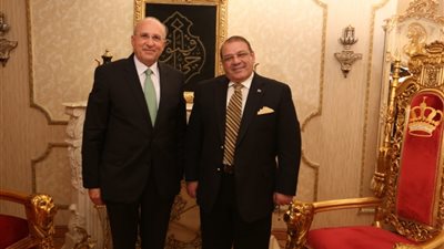 الجمعة.. عادل عدوي ضيف شخصيات في حياتي مع حسن راتب على المحور