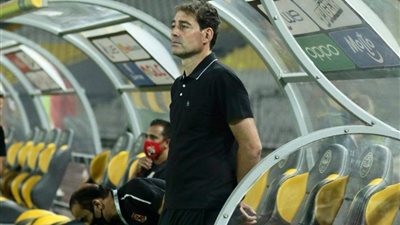 الأهلي يترقب موقف فايلر بعد تلقيه عروضًا مغرية.. ومصدر: الخطيب غاضب