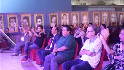 “يا حبيبتى يا مصر” في ختام حفل برنامج “عودة الروح” بساحة الهناجر (صور)