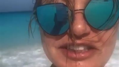 “مش عارفة أقوله باي”.. ليلى علوي تودع أيام الصيفية (فيديو)