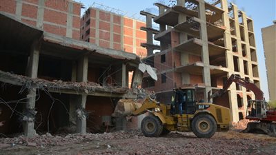 “التنمية المحلية”: القاهرة خفضت أسعار مخالفات البناء 70%.. والمنوفية الأكثر طلبًا للتصالح (فيديو)