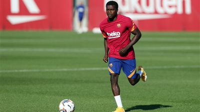 رسميًا.. برشلونة يعلن رحيل لاعبه موسى واجي إلى باوك اليوناني