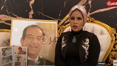 “القاهرة 24” في منزل ابنة أحمد راتب: “نفسي يتكرم من مهرجان القاهرة أو الجونة” (حوار)