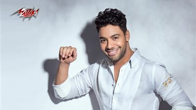 “مزيكا” تطرح أغنية “محتاج سنة” لأحمد جمال (فيديو)