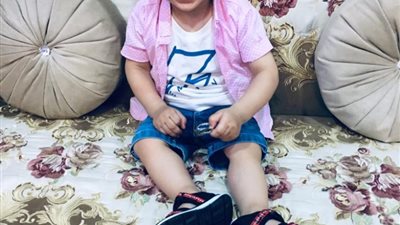 أرملة تستغيث بالرئيس السيسي: “ابني محتاج حضني ومش عارفة أوصله” (مستندات)