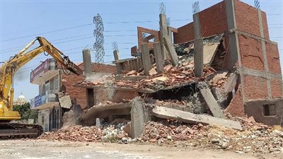 محافظ سوهاج: استئناف أعمال البناء والتشطيب بحد أقصى 4 أدوار لمن سبق لهم الحصول على رخصة بناء