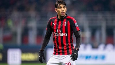 رسميًّا.. ليون يعلن التعاقد مع باكيتا