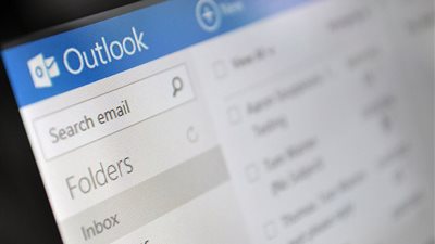 مستخدمي Outlook في جميع أنحاء العالم لا يستطيعون الوصول إلى بريدهم الإلكتروني