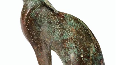 عالم أثري يستغيث من بيع قطعة أثرية مصرية نادرة في مزاد لشركة إسرائيلية