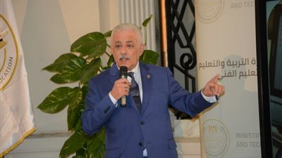 وزير التعليم: “الحياة عاوزة شخصية مهمة.. مش كله هدايا ولاب توب”