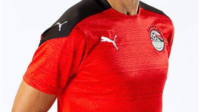 شاهد.. أحمد المحمدي بقميص منتخب مصر الجديد (صور)