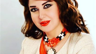 بالباريه.. مادلين طبر تبكي أثناء عزف النشيد الوطني المصري (فيديو)