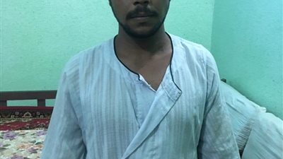 كشفت علاقتهما الآثمة.. إحالة أوراق ربة منزل وعشيقها بقنا إلى المفتي لذبحهما حماتها