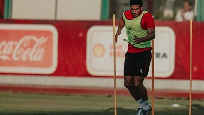 اختبار طبي يحسم مشاركة أيمن أشرف أمام إنبي