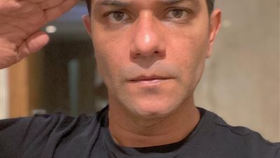 آسر ياسين يكشف هوية جده المشارك بحرب أكتوبر 1973 (صورة)