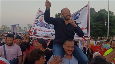 حسام المندوه الحسيني.. هل يرث نجل قيادي الحزب الوطني والمتهم بقضية رشوة مقعد أبيه بمجلس النواب؟