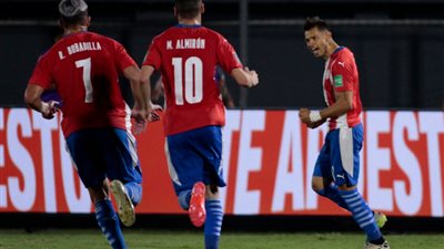 التعادل الإيجابي يحسم مواجهة باراجواي وبيرو في تصفيات كأس العالم