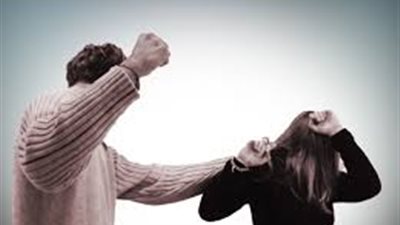 “أحضان بديلة”.. العنف الأسري يدفع الفتيات للبحث عن ملاذ آمن خارج الأسرة (تفاصيل)