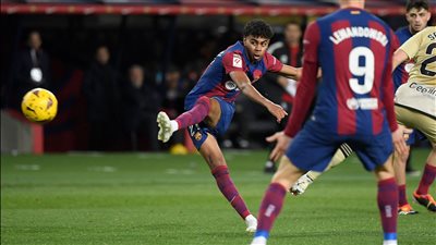 لامين يامال يقود هجوم برشلونة أمام بنفيكا في دوري أبطال أوروبا