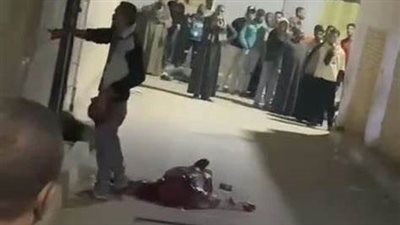 كتب بدمائه على الحائط.. مصدر يكشف تفاصيل جديدة حول جريمة الأقصر: المتهم مريض نفسي| بث مباشر