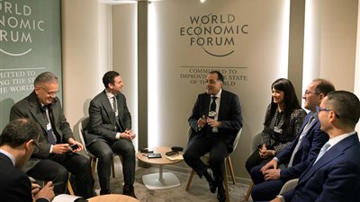 مدبولي يلتقي رئيس الشؤون العالمية بمؤسسة جولدمان ساكس